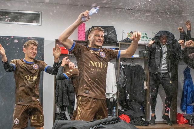 比赛中为中 比赛中为中